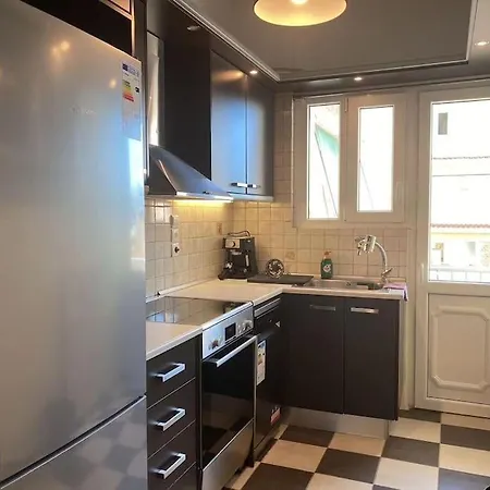 Cozy In Koukaki Apartment